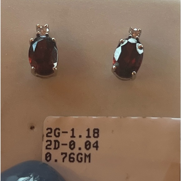 14k white gold genuine garnet & natural diamonds .. - Picture 1 of 2